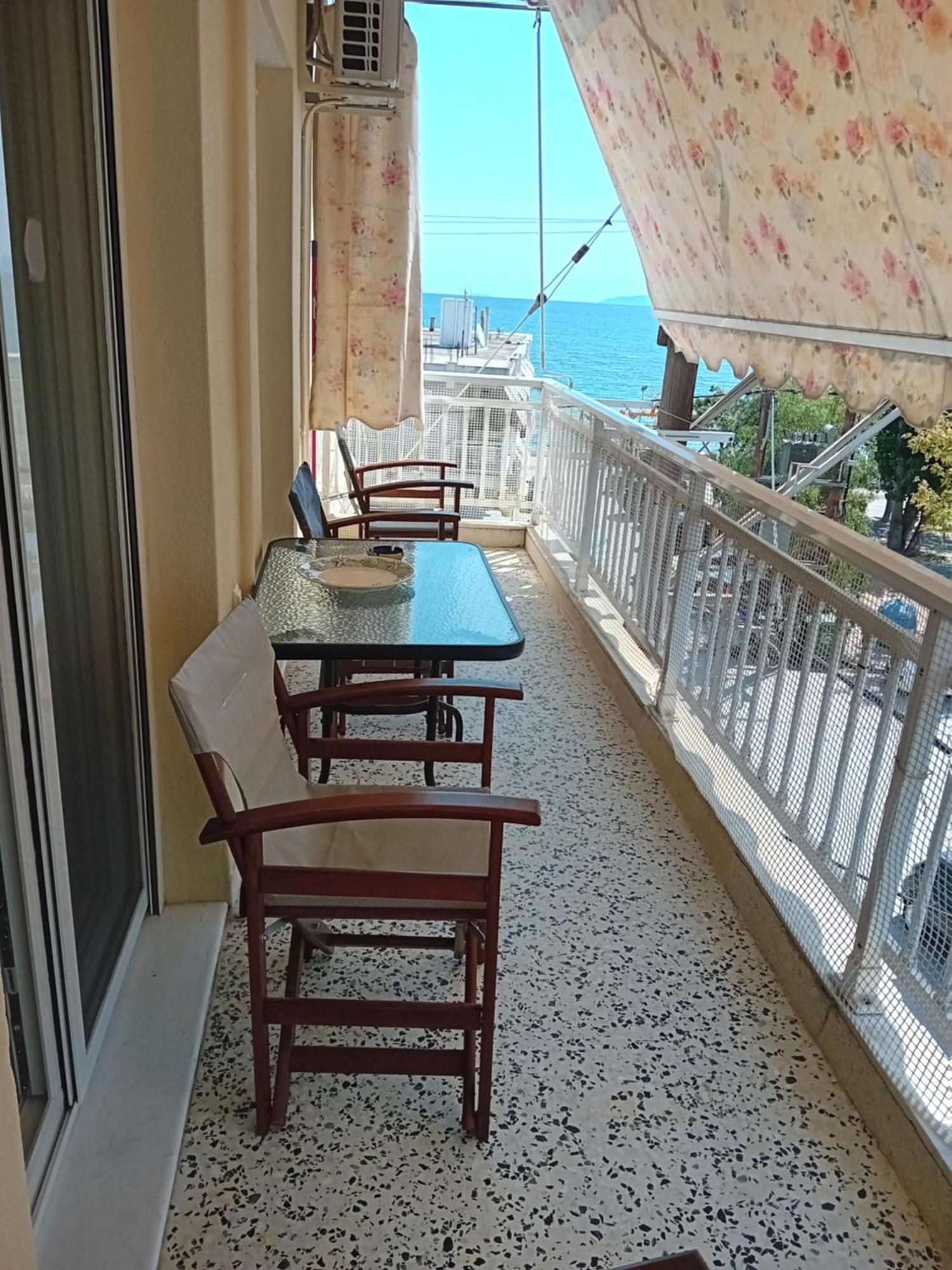 Sea Διαμέρισμα Néa Péramos Εξωτερικό φωτογραφία